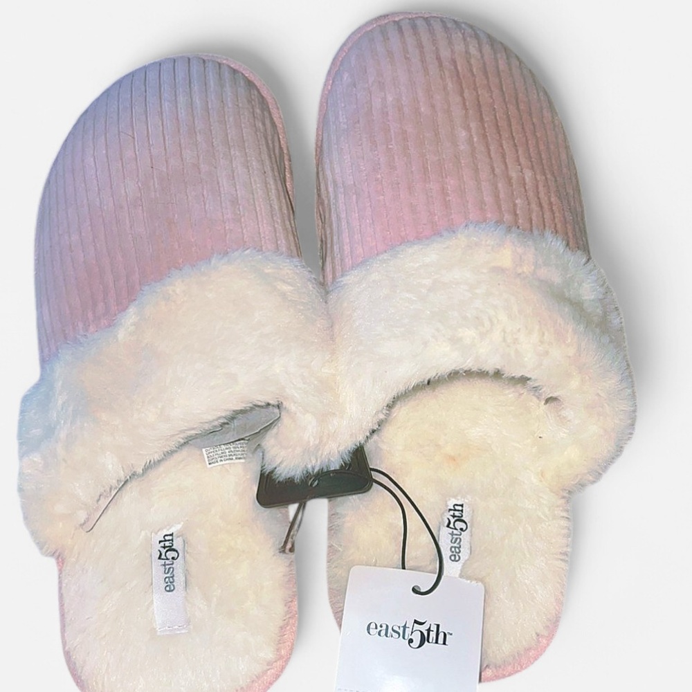 NWT East 5th Blush and Ivory Cozy Slippers